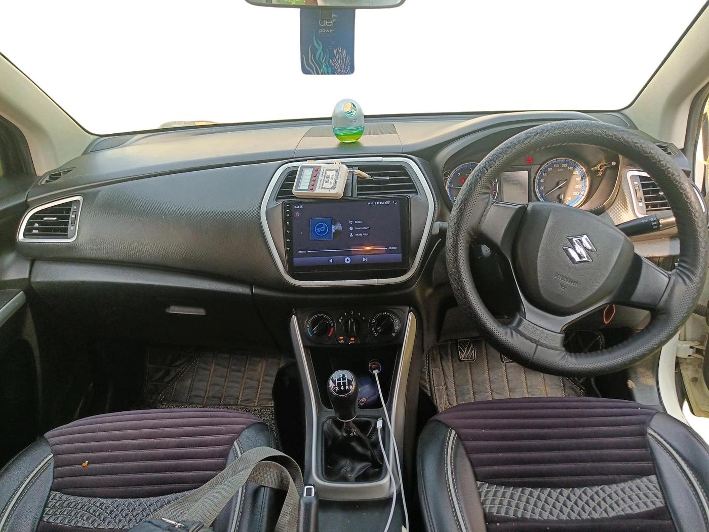 2017 Maruti S Cross SIGMA 1.3, Diesel, Manual, 80,012 km, interior