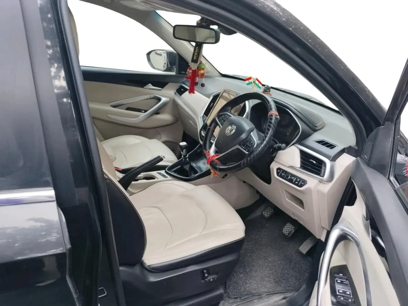2021 MG HECTOR SHARP 2.0 DIESEL, Diesel, Manual, 1,31,006 km, interior
