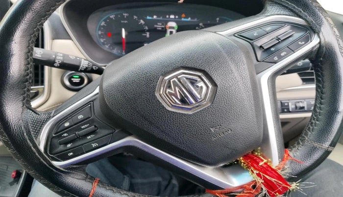 2021 MG HECTOR SHARP 2.0 DIESEL, Diesel, Manual, 1,31,006 km, interior