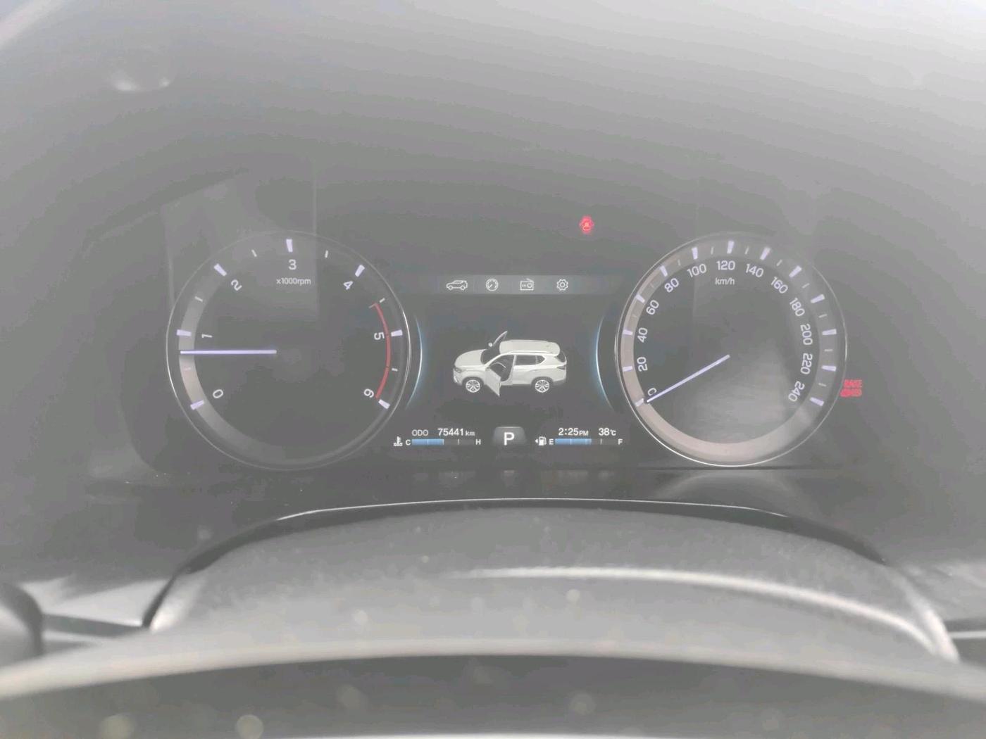 2020 Mahindra ALTURAS G4 4WD AT, Diesel, Automatic, 75,441 km, interior