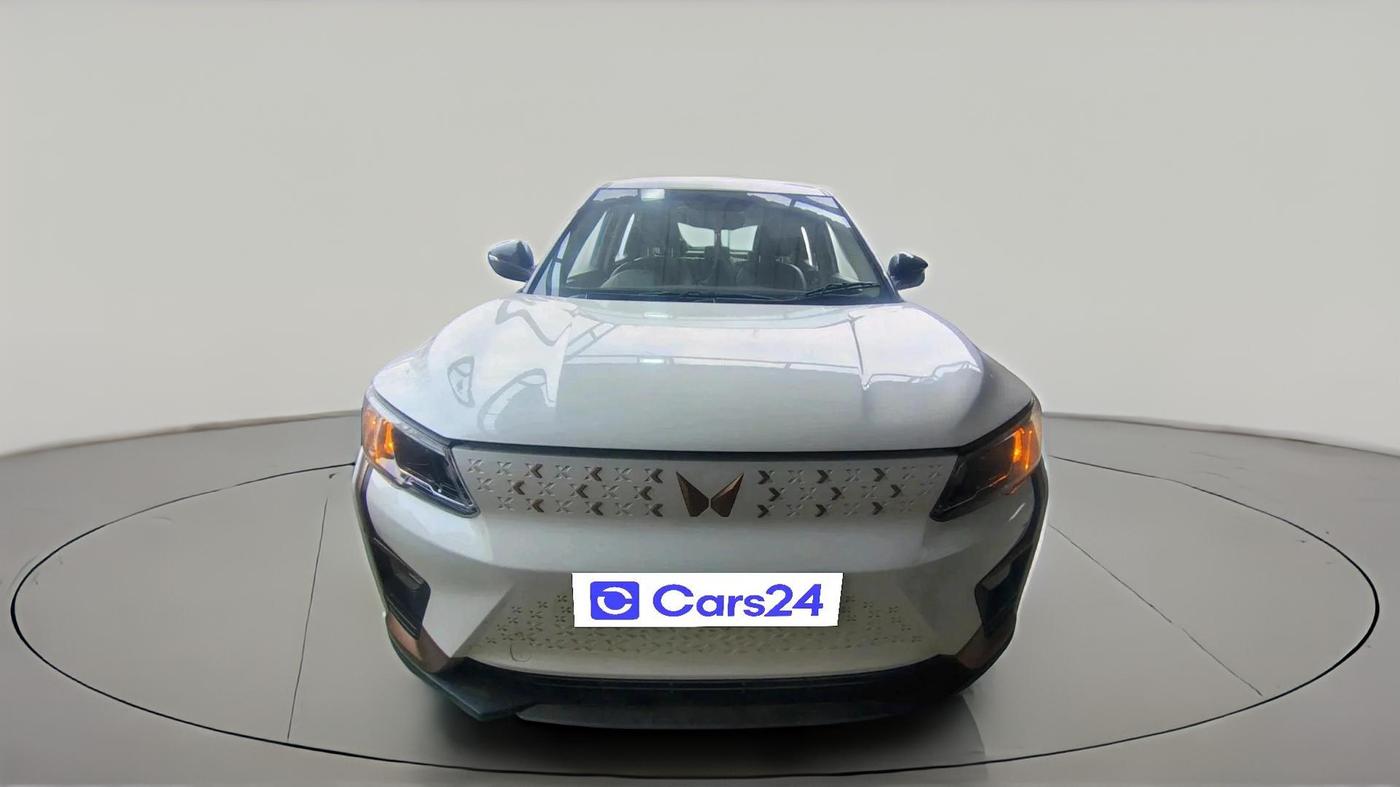 2023 Mahindra XUV400 EL 7.2 KW, Electric, Automatic, 36,631 km, exterior