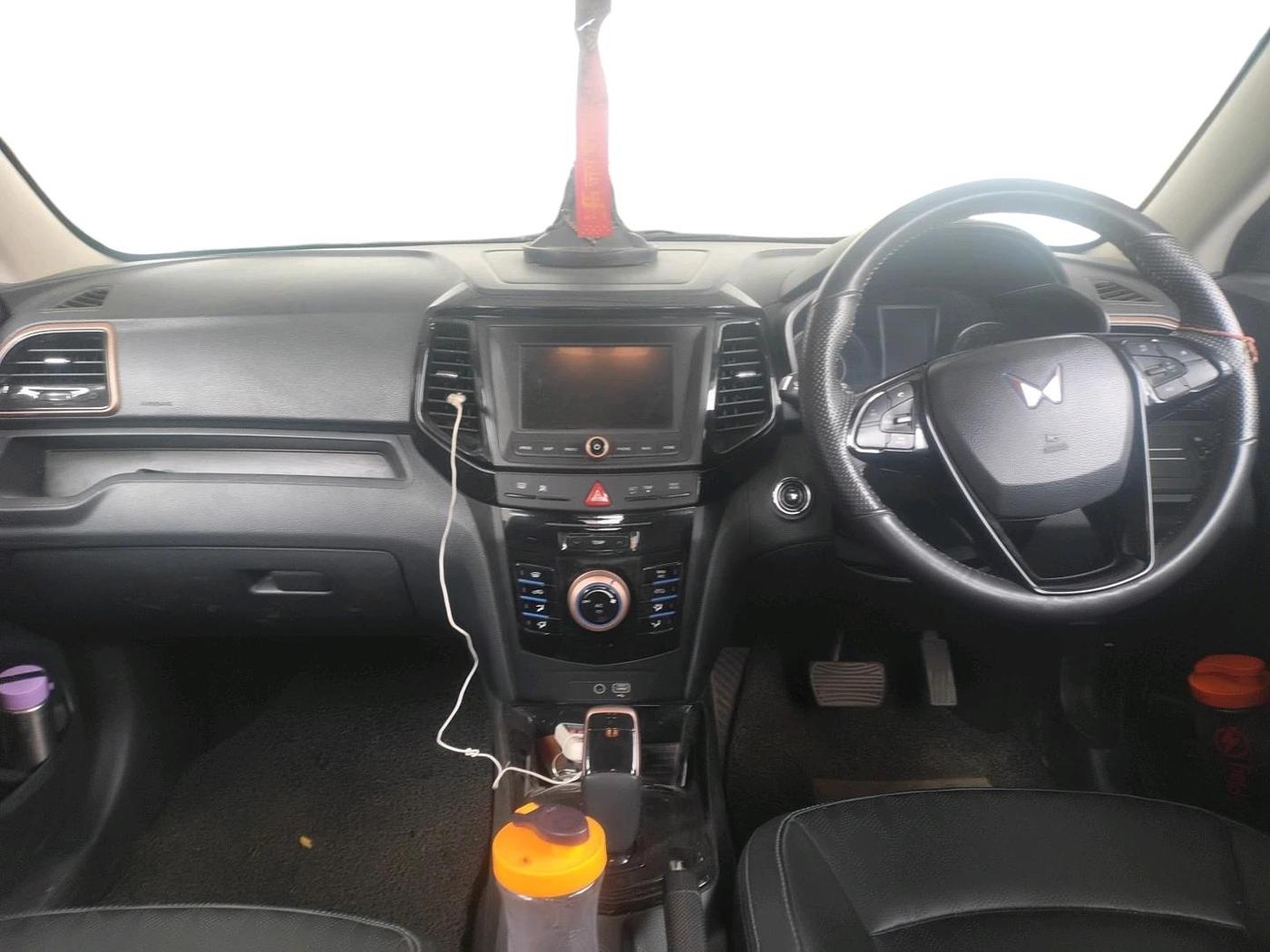 2023 Mahindra XUV400 EL 7.2 KW, Electric, Automatic, 36,631 km, interior