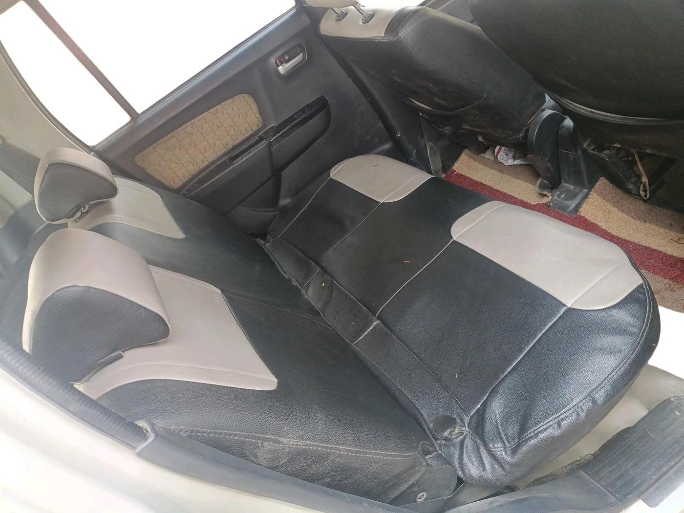 2017 Maruti Wagon R 1.0 VXI+, CNG, Manual, 74,619 km, interior