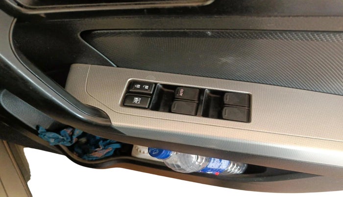 2020 Maruti Vitara Brezza LXI, Petrol, Manual, 34,751 km, interior