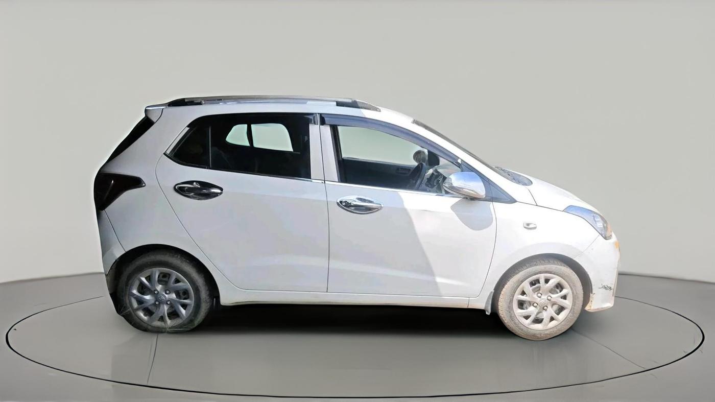 2017 Hyundai Grand i10 MAGNA 1.2 KAPPA VTVT, Petrol, Manual, 13,066 km, exterior