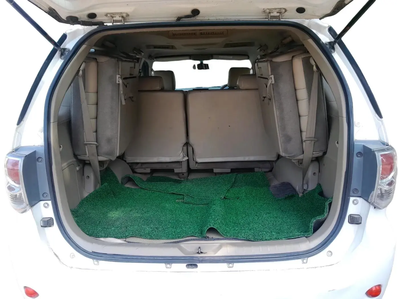 2011 Toyota Fortuner 3.0 4X4 MT, Diesel, Manual, 1,46,483 km, exterior