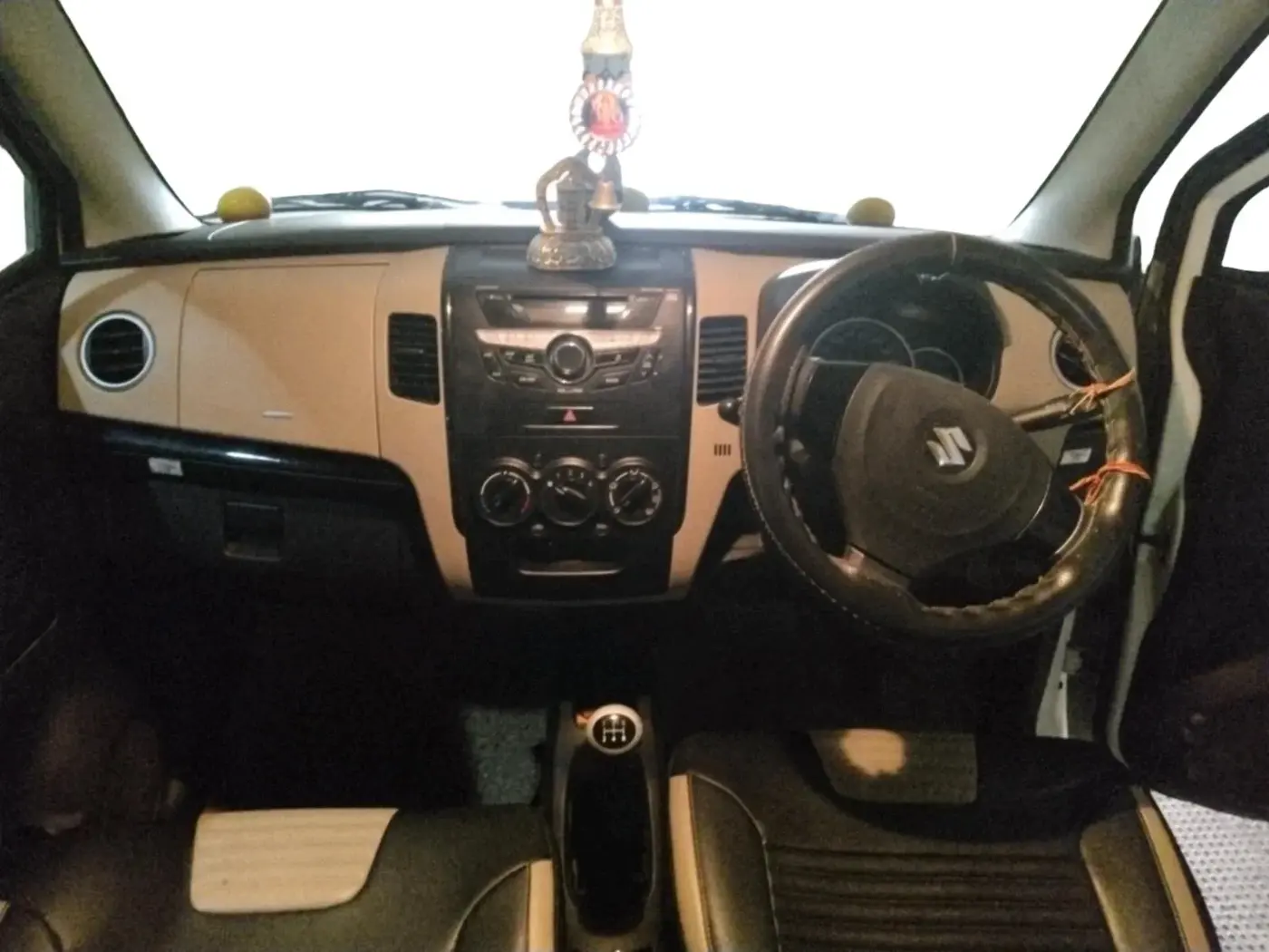 2017 Maruti Wagon R 1.0 VXI, Petrol, Manual, 23,202 km, interior