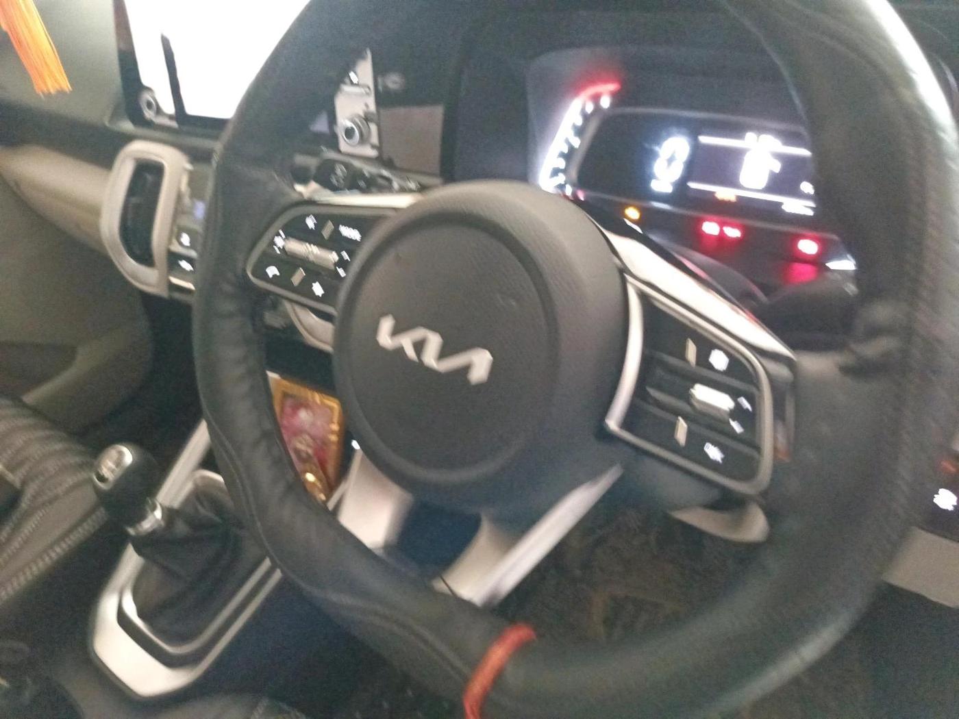 2026 KIA SONET HTK PLUS 1.2 PETROL MT, Petrol, Manual, 2,053 km, interior
