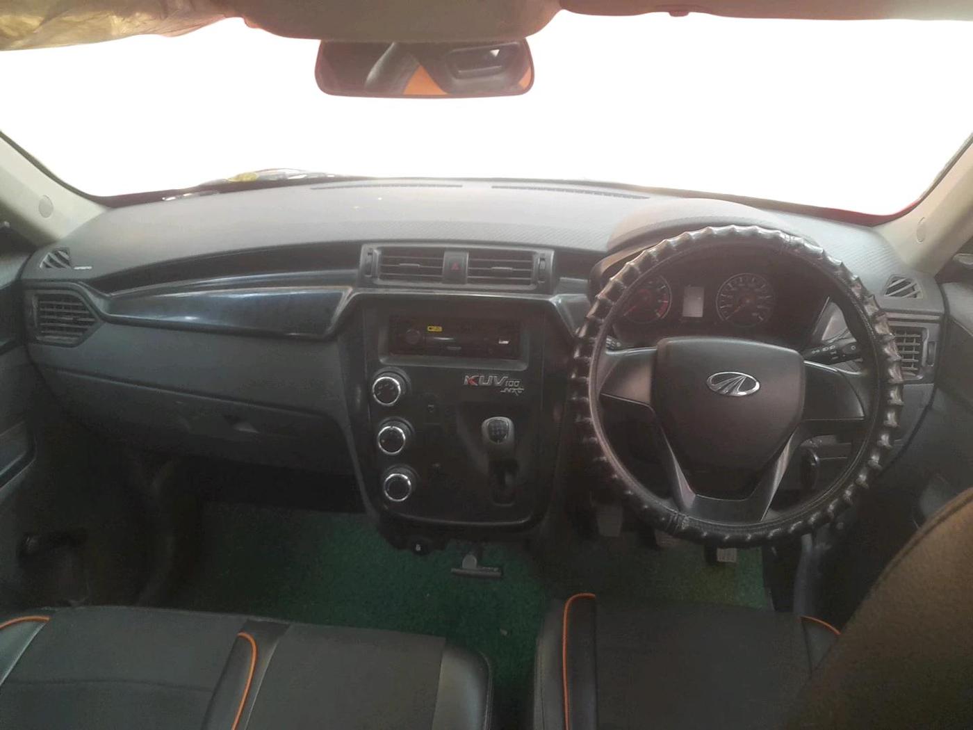 2018 Mahindra KUV 100 NXT K2+ P 6 STR, Petrol, Manual, 26,314 km, interior