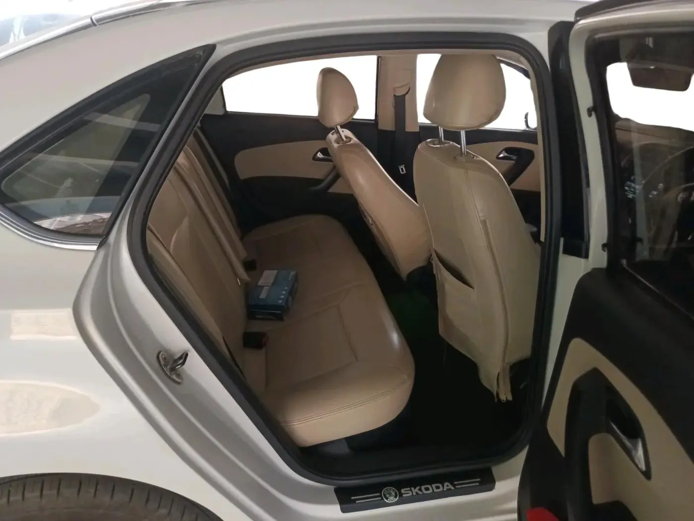 2018 Skoda Rapid AMBITION 1.6 MPI MT, Petrol, Manual, 75,272 km, interior