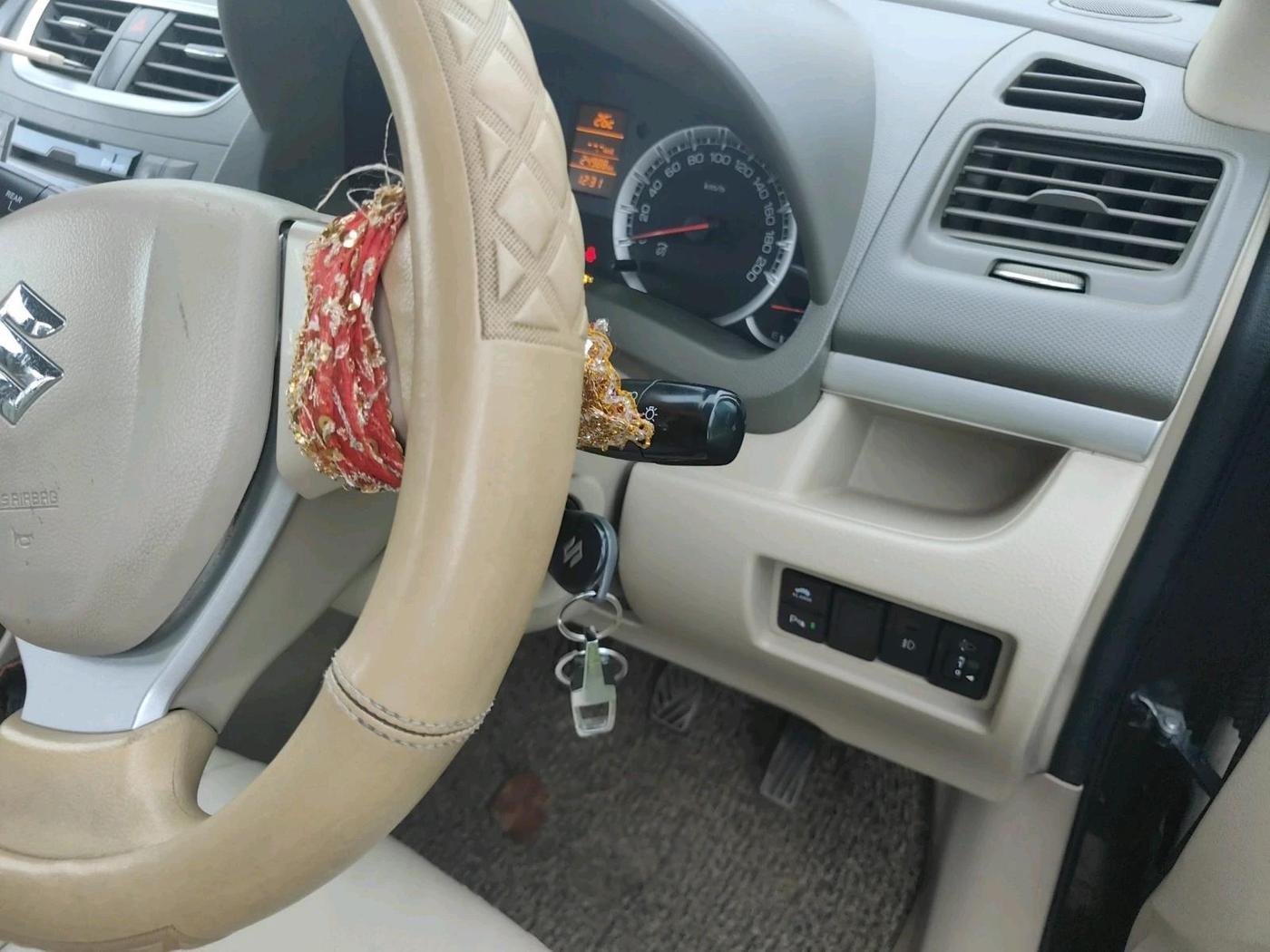 2018 Maruti Ertiga ZXI, Petrol, Manual, 24,998 km, interior