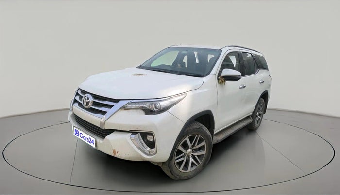 2018 Toyota Fortuner 2.8 4X4 MT, Diesel, Manual, 1,17,079 km, exterior