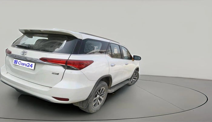 2018 Toyota Fortuner 2.8 4X4 MT, Diesel, Manual, 1,17,079 km, exterior