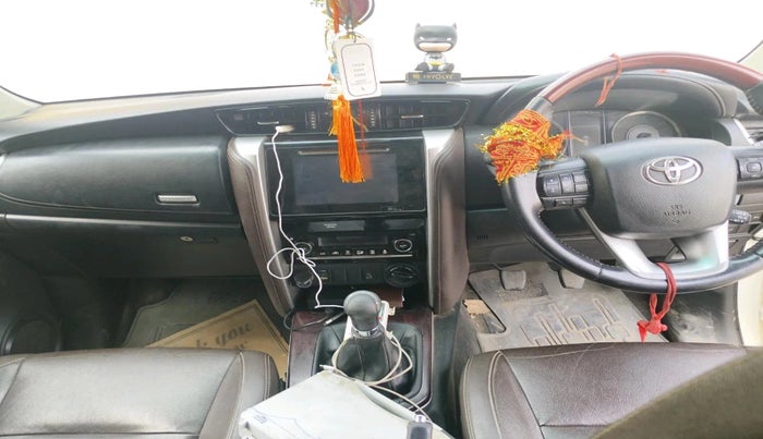 2018 Toyota Fortuner 2.8 4X4 MT, Diesel, Manual, 1,17,079 km, interior