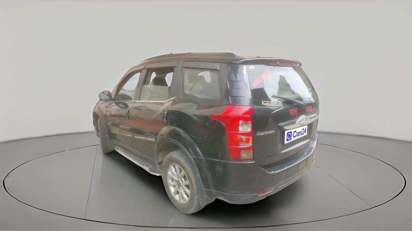 2015 Mahindra XUV500 W10, Diesel, Manual, 1,22,510 km, exterior