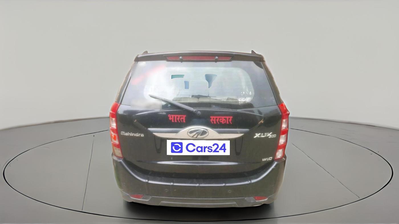 2015 Mahindra XUV500 W10, Diesel, Manual, 1,22,510 km, exterior