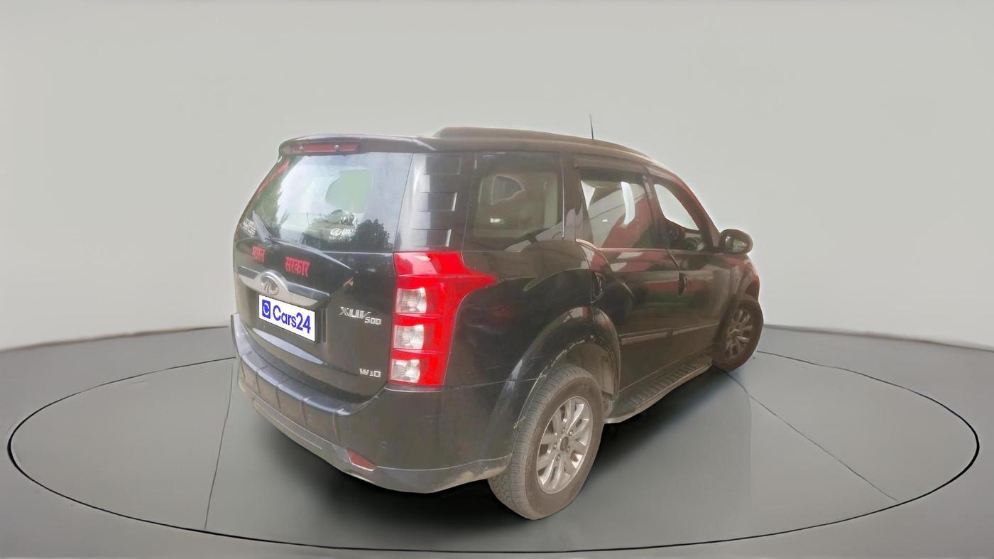2015 Mahindra XUV500 W10, Diesel, Manual, 1,22,510 km, exterior