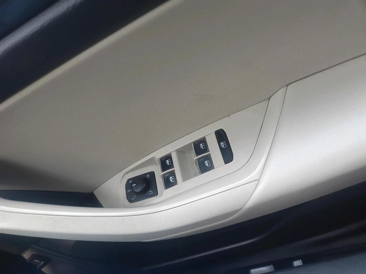 2018 Skoda Kodiaq STYLE 2.0 TDI 4X4 AT, Diesel, Automatic, 1,19,035 km, interior