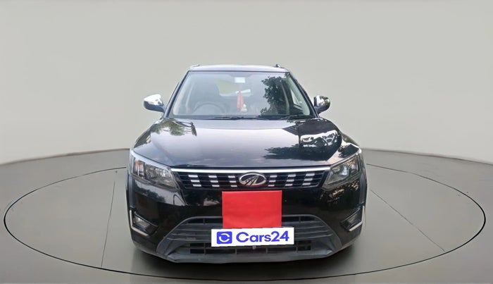 2022 Mahindra XUV300 W6 1.2 PETROL, Petrol, Manual, 24,269 km, exterior