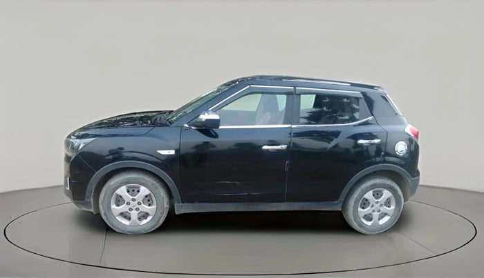 2022 Mahindra XUV300 W6 1.2 PETROL, Petrol, Manual, 24,269 km, exterior