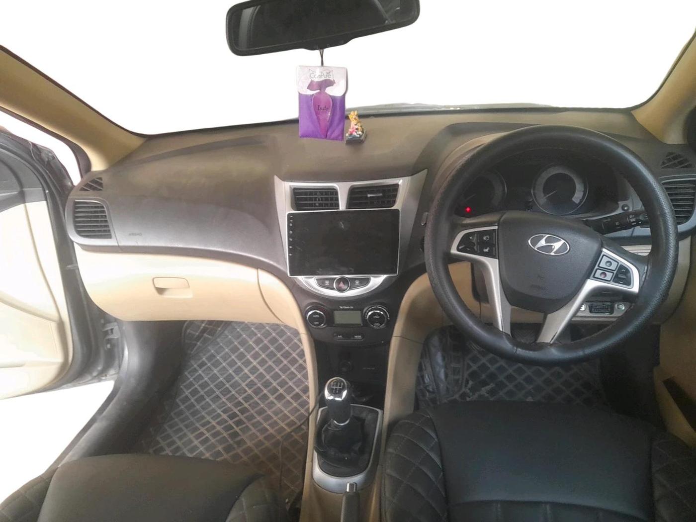 2013 Hyundai Verna FLUIDIC 1.6 VTVT SX OPT, Petrol, Manual, 59,101 km, interior