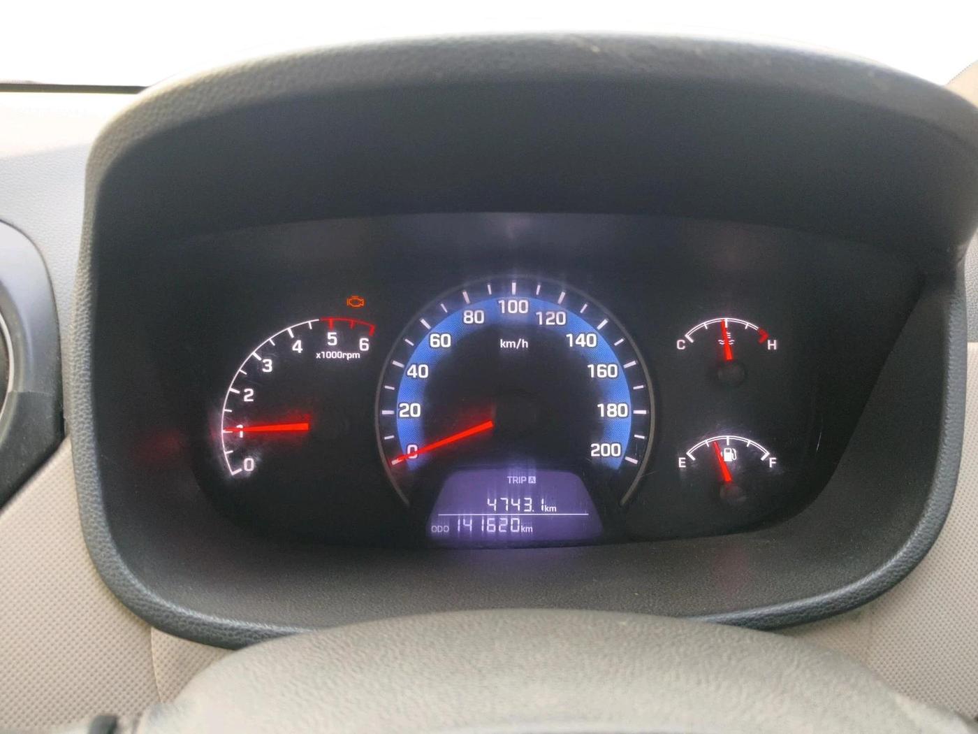 2015 Hyundai Xcent S 1.1 CRDI, Diesel, Manual, 1,41,620 km, interior