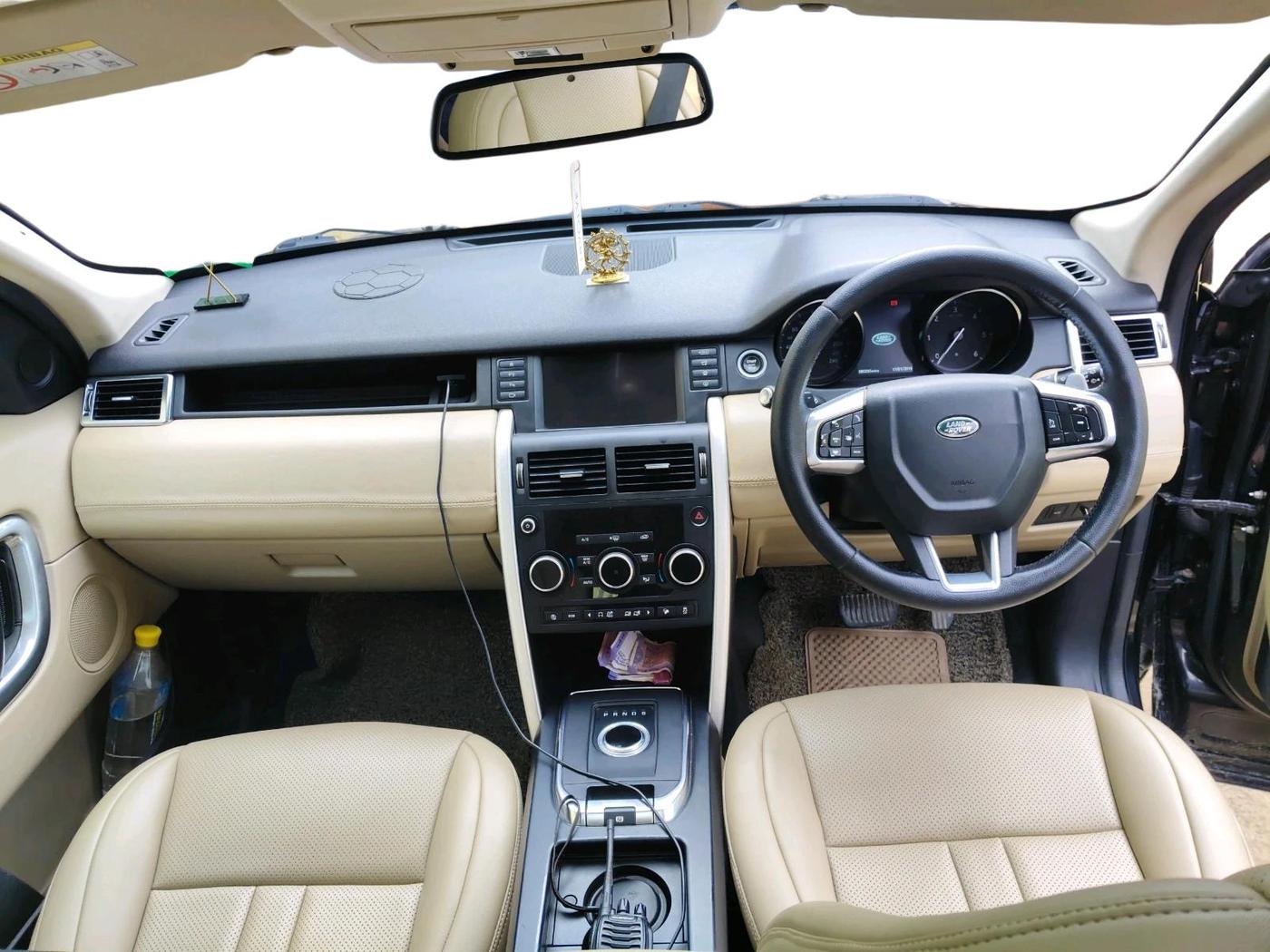 2019 Landrover DISCOVERY SPORT HSE, Diesel, Automatic, 1,29,174 km, interior