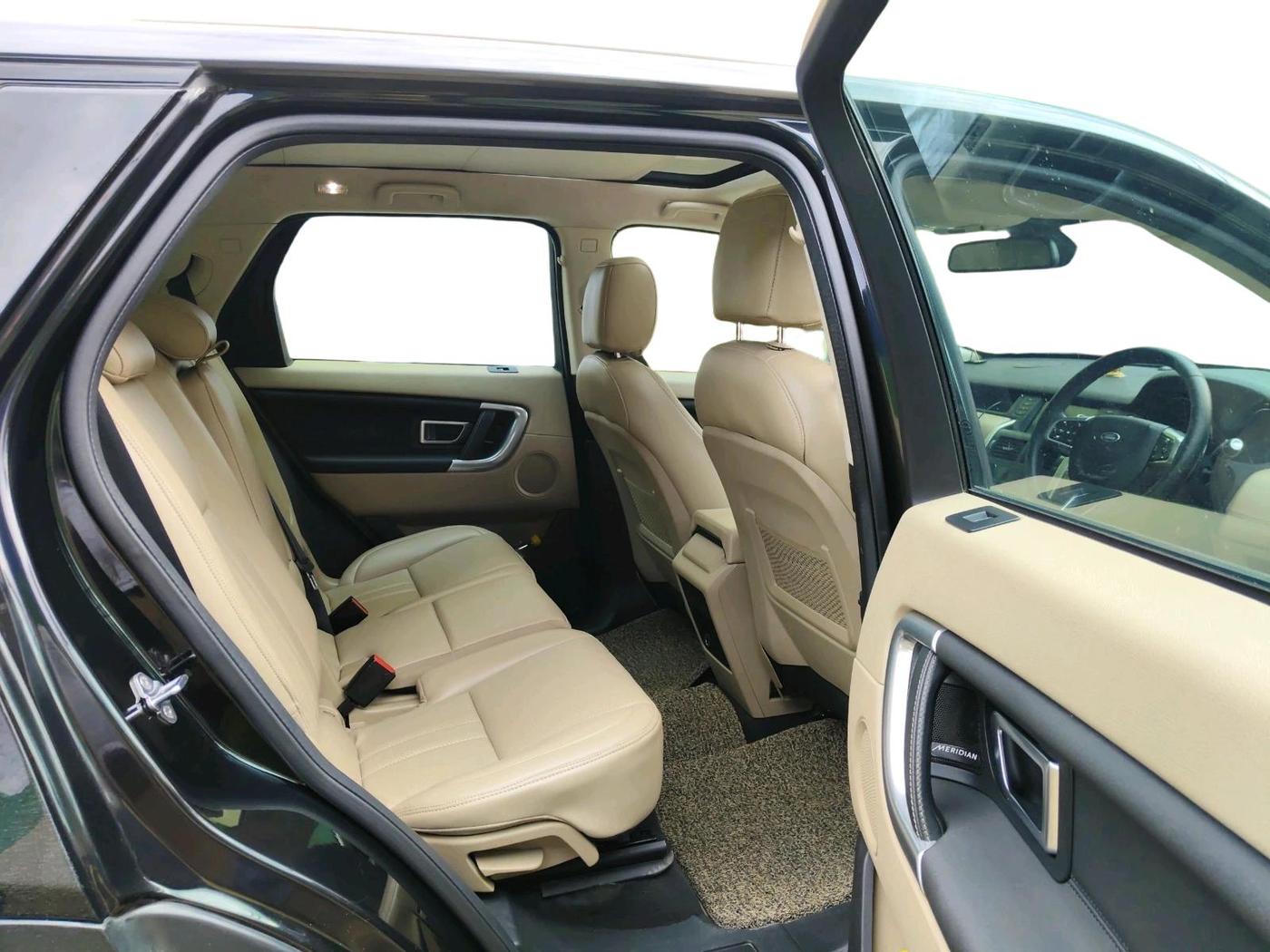 2019 Landrover DISCOVERY SPORT HSE, Diesel, Automatic, 1,29,174 km, interior