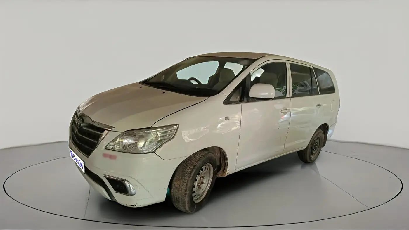 2015 Toyota Innova 2.5 G 8 STR, Diesel, Manual, 1,76,285 km, exterior