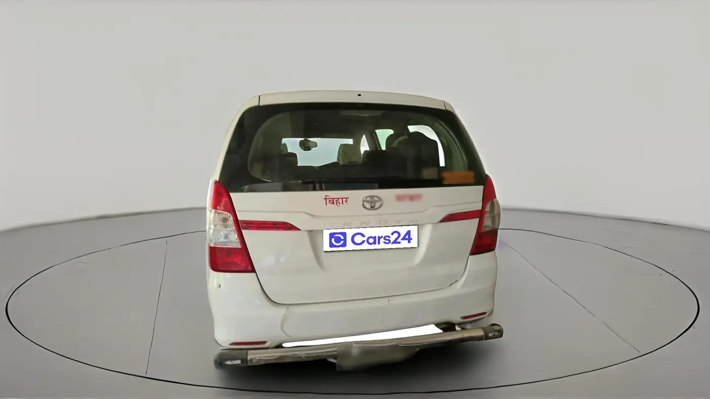 2015 Toyota Innova 2.5 G 8 STR, Diesel, Manual, 1,76,285 km, exterior