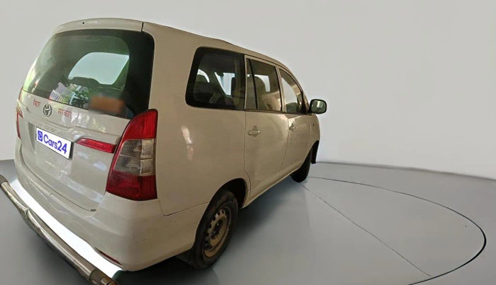 2015 Toyota Innova 2.5 G 8 STR, Diesel, Manual, 1,76,285 km, exterior