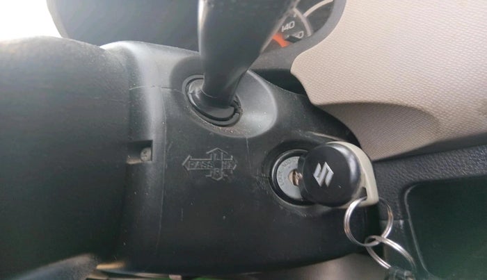 2014 Maruti Wagon R 1.0 VXI, Petrol, Manual, 79,584 km, interior