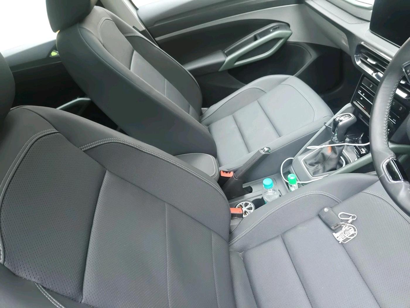 2026 Skoda Kylaq Prestige AT, Petrol, Automatic, 2,421 km, interior