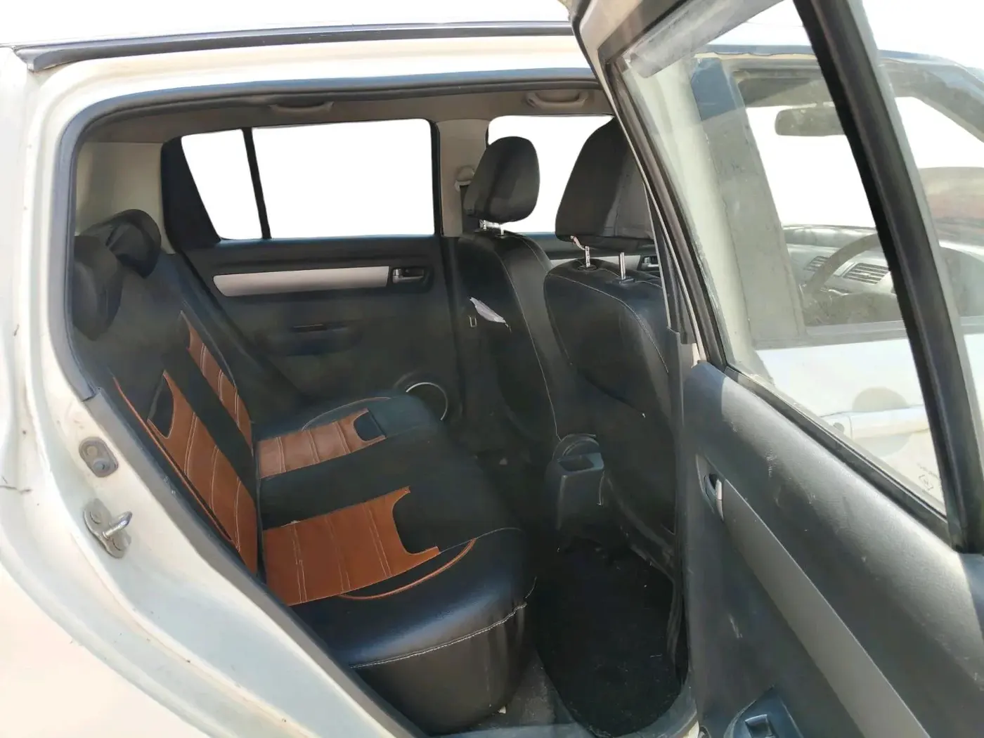 2009 Maruti Swift VDI, Diesel, Manual, 1,53,241 km, interior