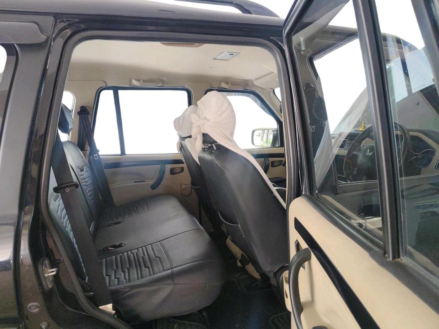 2024 Mahindra SCORPIO CLASSIC S11 7STR, Diesel, Manual, 54,095 km, interior