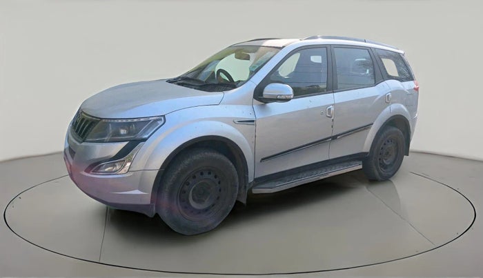 2016 Mahindra XUV500 W6 AT 1.99, Diesel, Automatic, 78,933 km, exterior