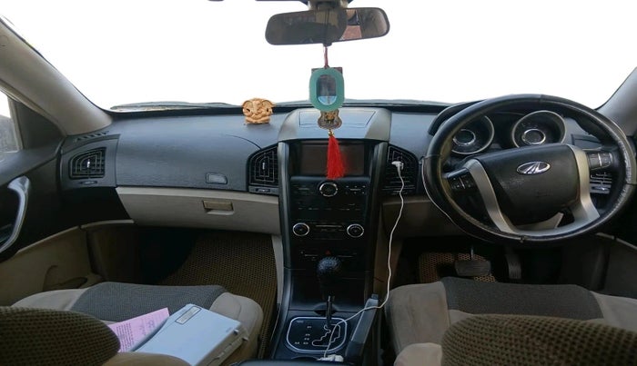 2016 Mahindra XUV500 W6 AT 1.99, Diesel, Automatic, 78,933 km, interior