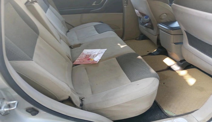 2016 Mahindra XUV500 W6 AT 1.99, Diesel, Automatic, 78,933 km, interior