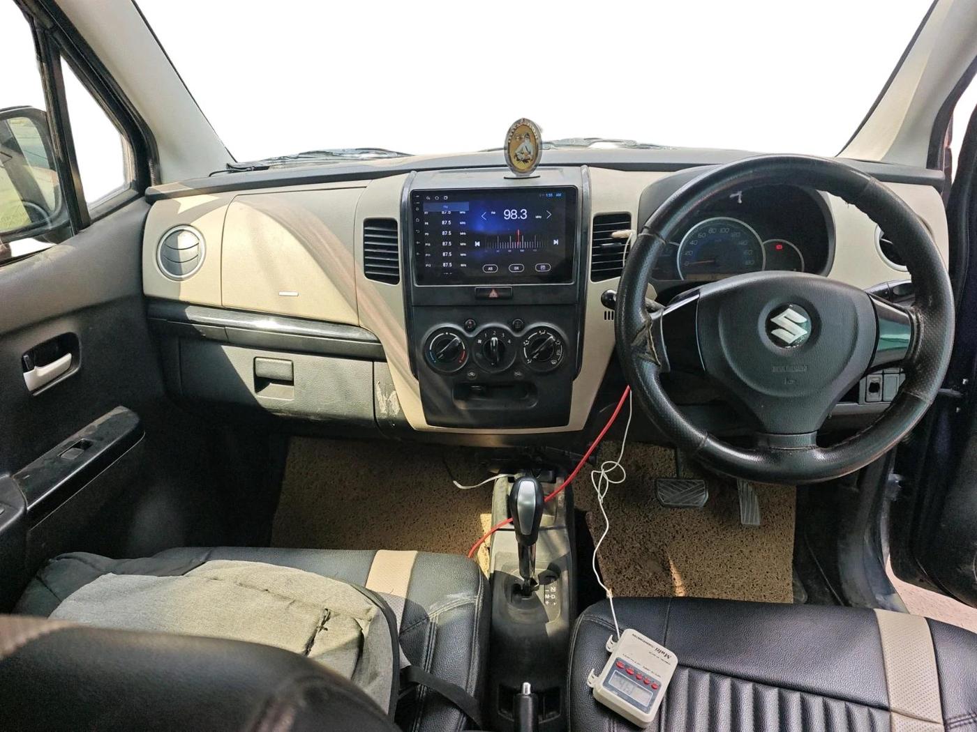 2018 Maruti Wagon R 1.0 VXI+ AMT, Petrol, Automatic, 78,634 km, interior