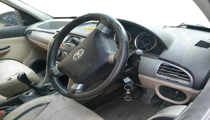 2012 Tata Safari Storme 2.2 EX 4X2, Diesel, Manual, 1,66,619 km, interior