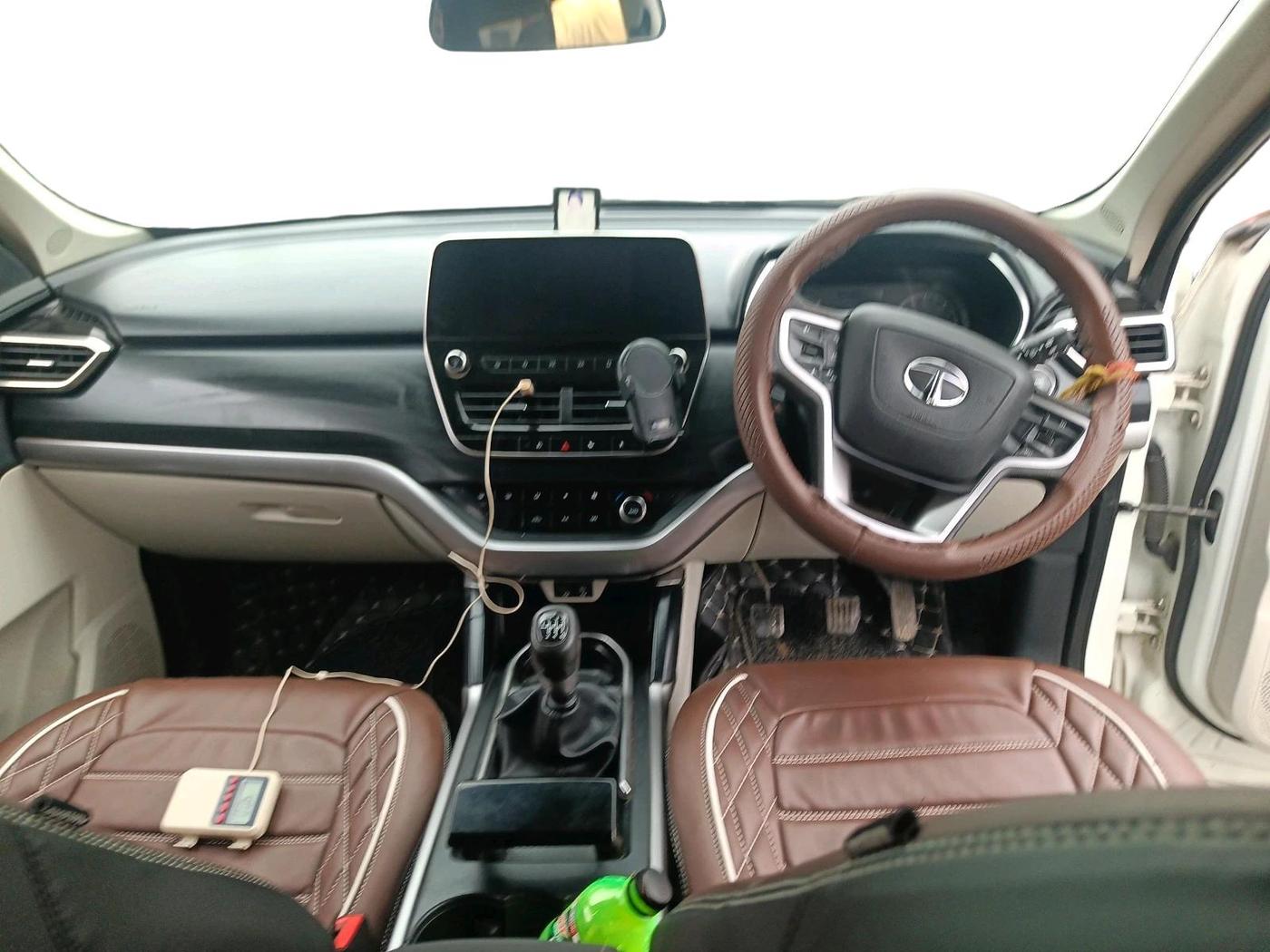 2021 Tata Safari XT PLUS, Diesel, Manual, 59,303 km, interior