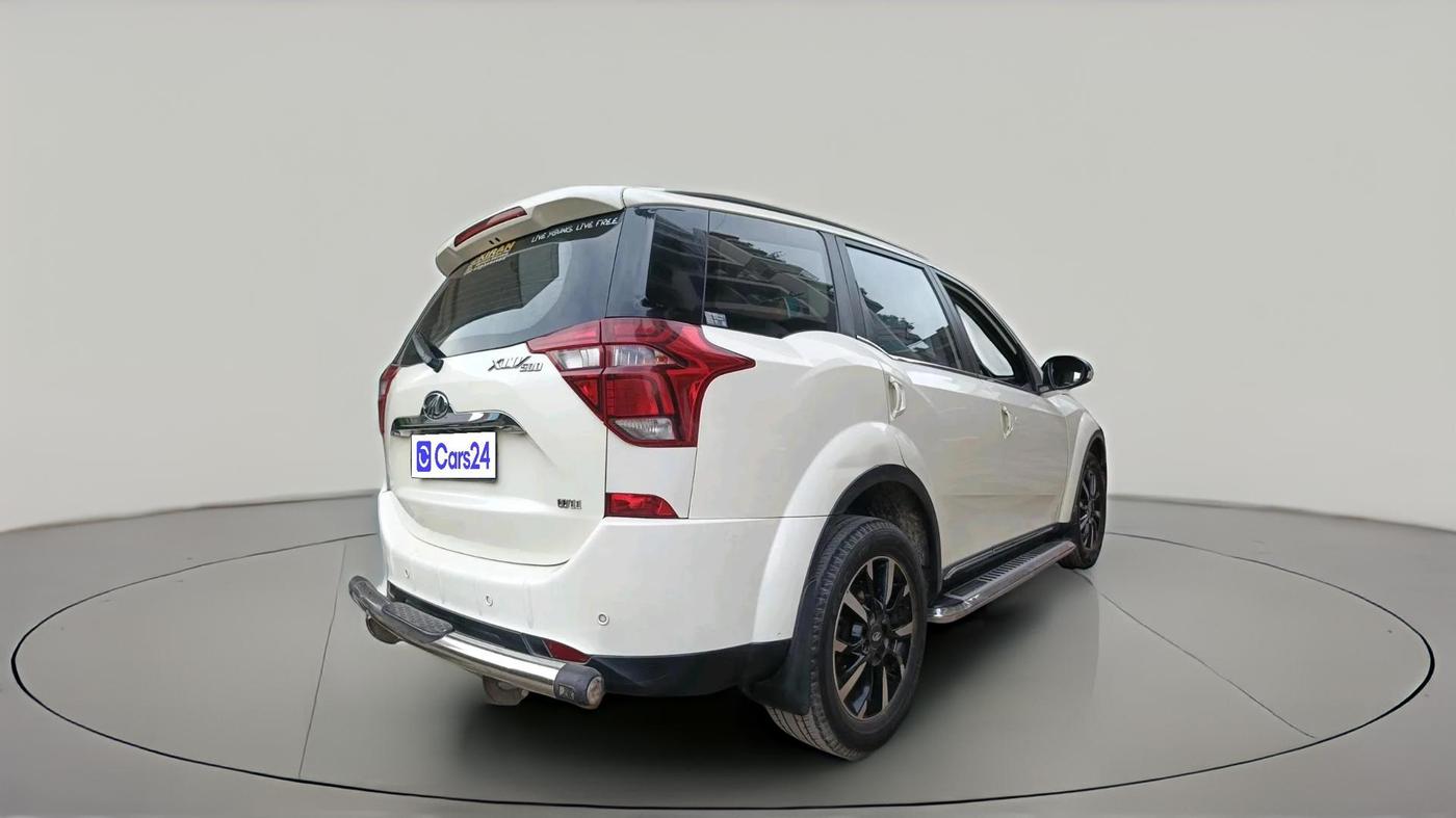 2021 Mahindra XUV500 W11, Diesel, Manual, 76,080 km, exterior