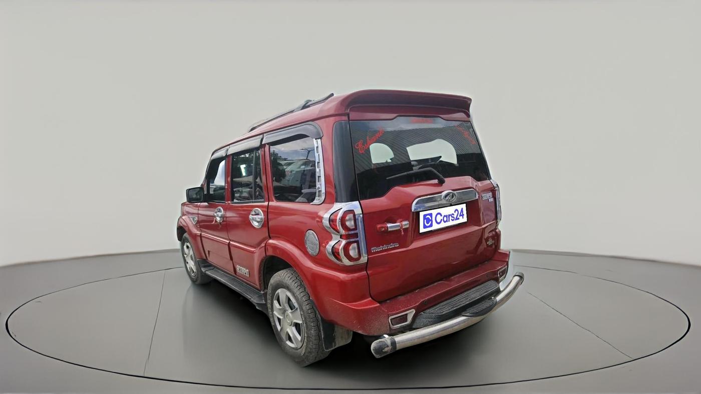 2017 Mahindra Scorpio S7, Diesel, Manual, 65,607 km, exterior
