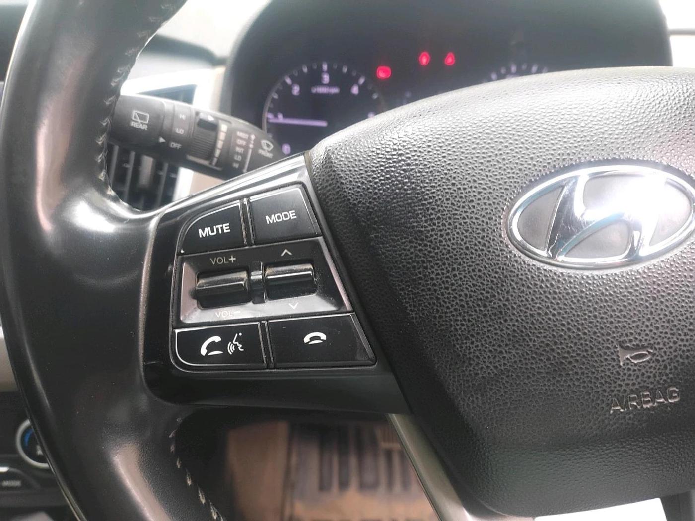 2019 Hyundai Creta SX AT 1.6 DIESEL, Diesel, Automatic, 95,861 km, interior