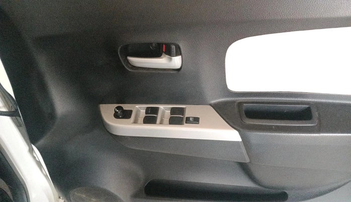 2015 Maruti Wagon R 1.0 VXI, Petrol, Manual, 17,422 km, interior