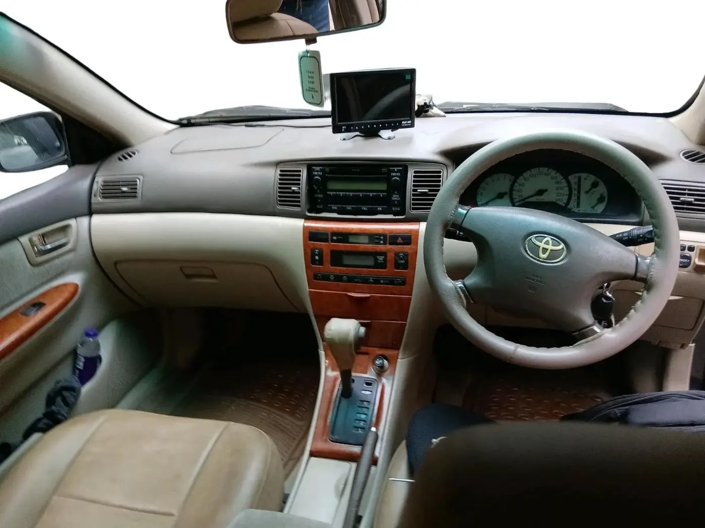 2004 Toyota Corolla H3 G 1.8, Petrol, Automatic, 77,265 km, interior