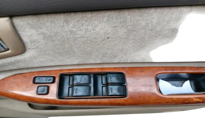 2004 Toyota Corolla H3 G 1.8, Petrol, Automatic, 77,265 km, interior