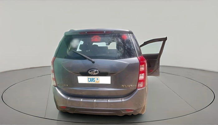 2014 Mahindra XUV500 W8, Diesel, Manual, 85,115 km, exterior