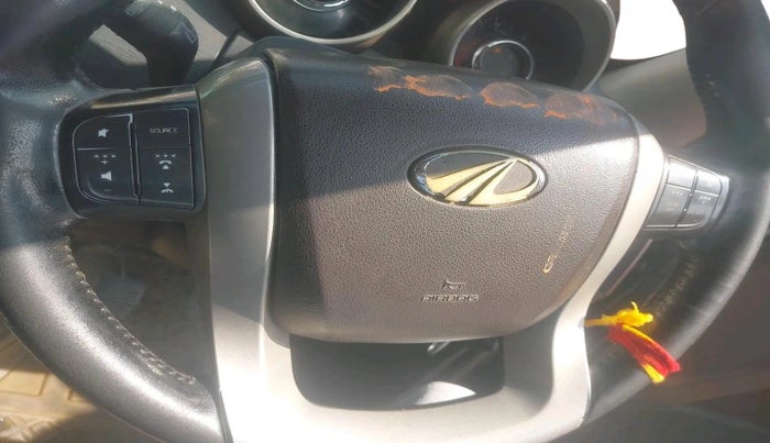 2014 Mahindra XUV500 W8, Diesel, Manual, 85,115 km, interior