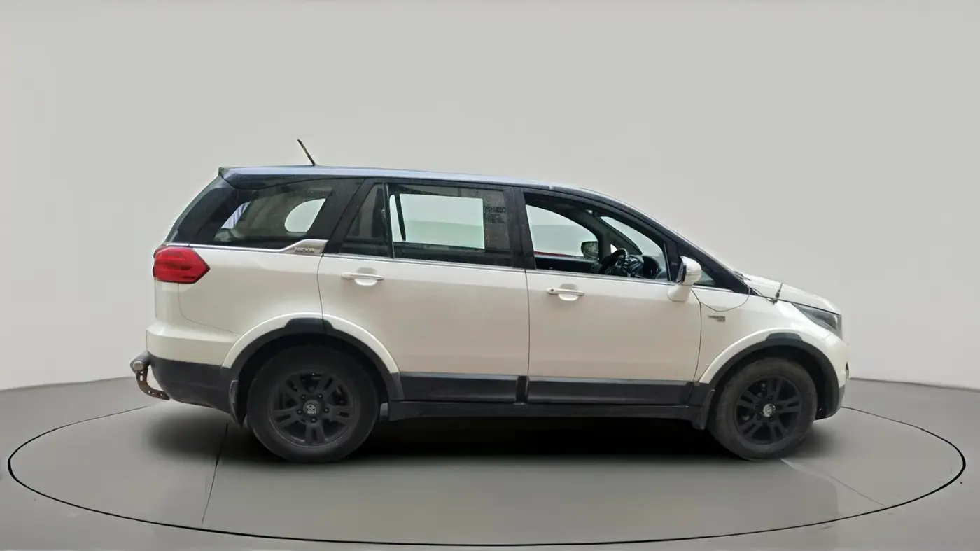 2019 Tata Hexa XT 4X2 7 STR, Diesel, Manual, 1,01,800 km, exterior